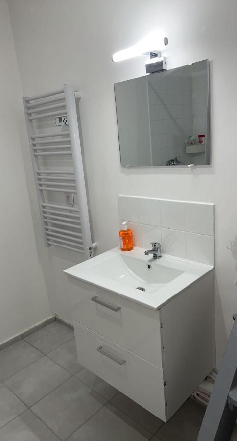 Appartement Moderne Refait A Neuf Proximite Centre Ville Et Plage Coudekerque-Branche المظهر الخارجي الصورة