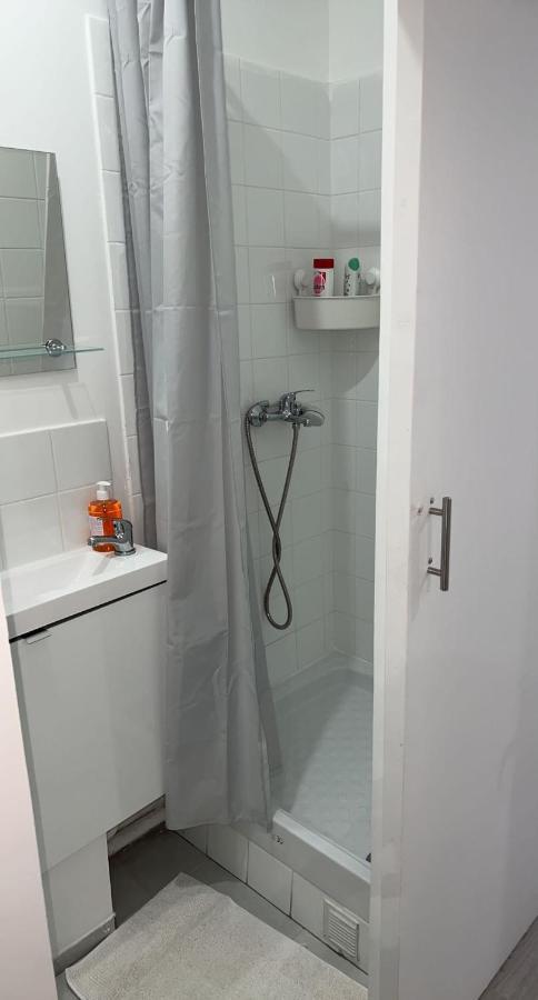 Appartement Moderne Refait A Neuf Proximite Centre Ville Et Plage Coudekerque-Branche المظهر الخارجي الصورة